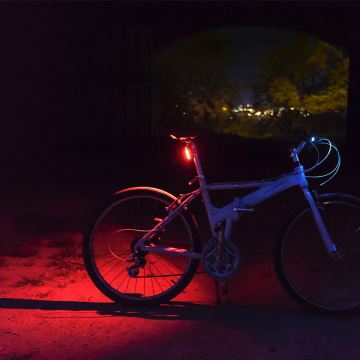 Feu arrière de vélo rechargeable LED/600mAh/5V IP44